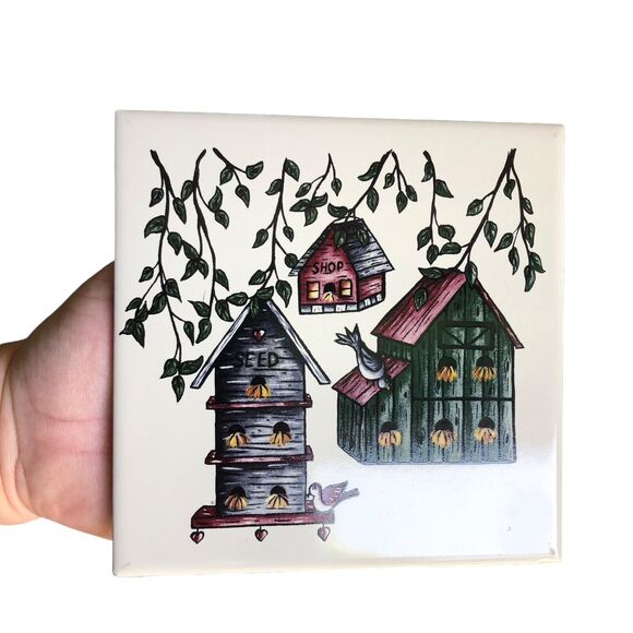 VTG Birdhouses Ceramic Tile Trivet Kitchen 6" x 6" Bird Feed Shop Barn USA - Picture 3 of 10